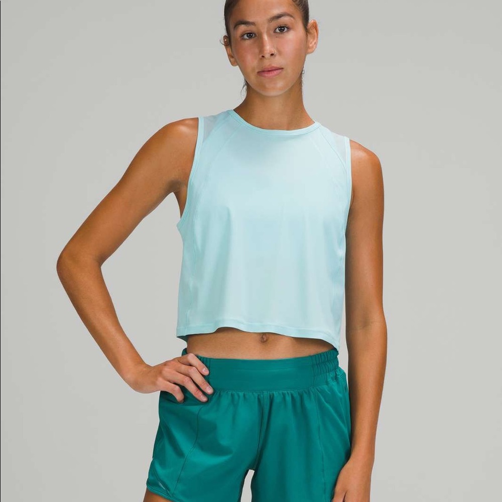 Lululemon Icing blue sculpt tank (cropped) size 2